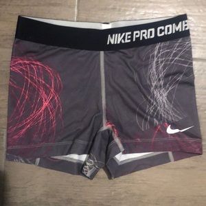 Nike Pro Combat Short (3 Inches, Sz. S)